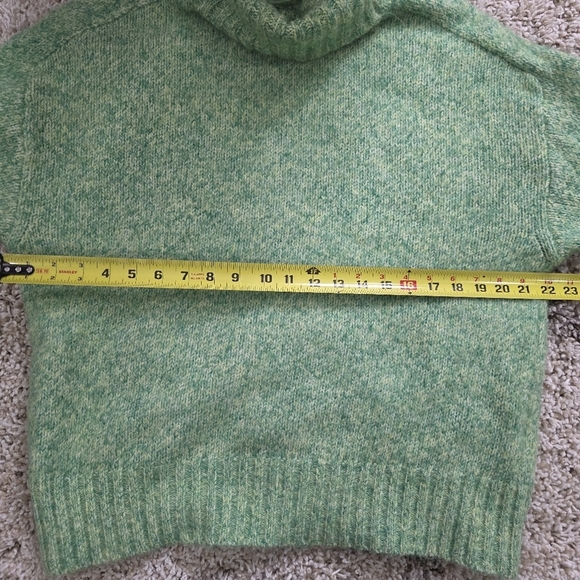 Zara Turtleneck Knit Sweater Size Medium - Picture 5 of 6